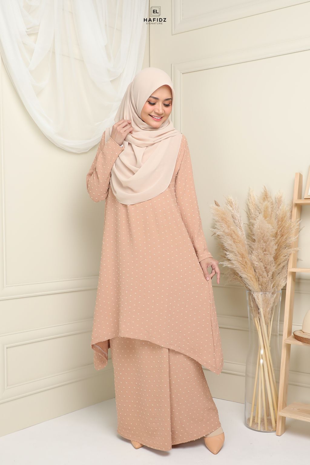 Nude Brown Plain 2.jpg
