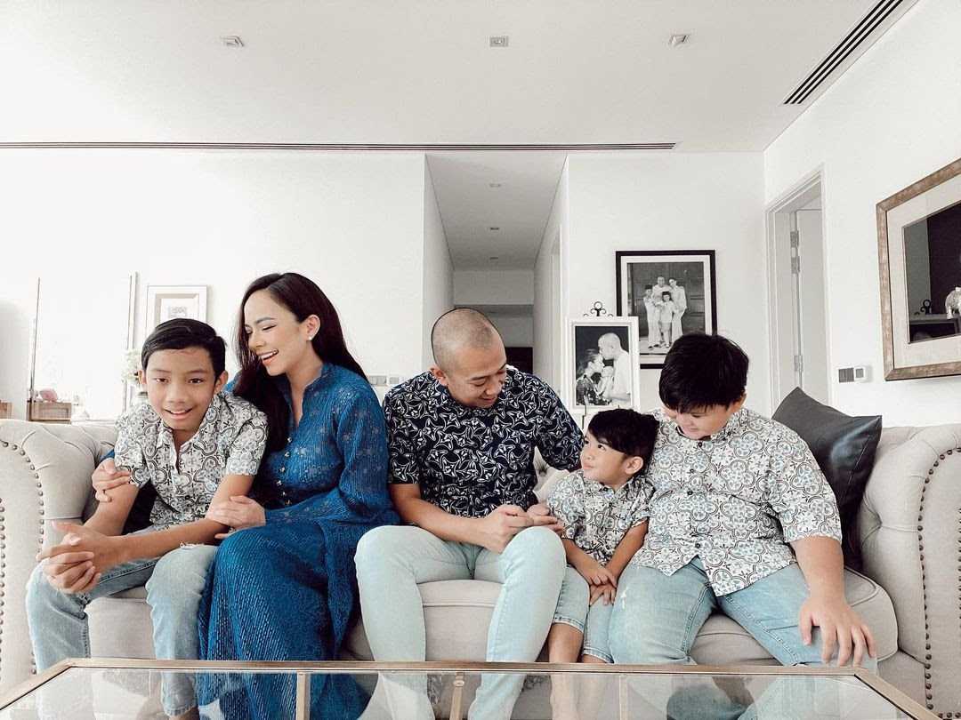 How to Style Your Family With Kapten Batik
