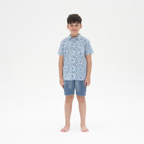 kapten batik 1196932