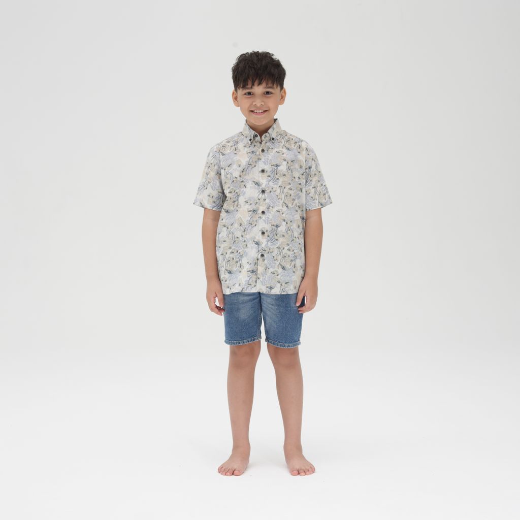 kapten batik 1196927
