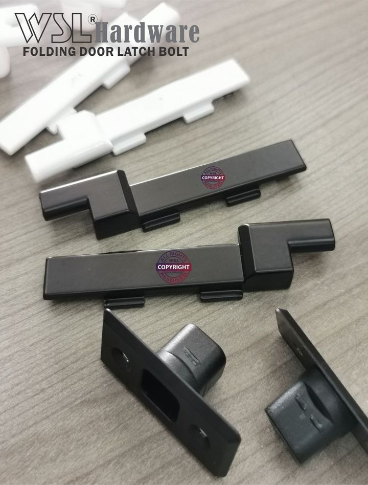 Folding door latch