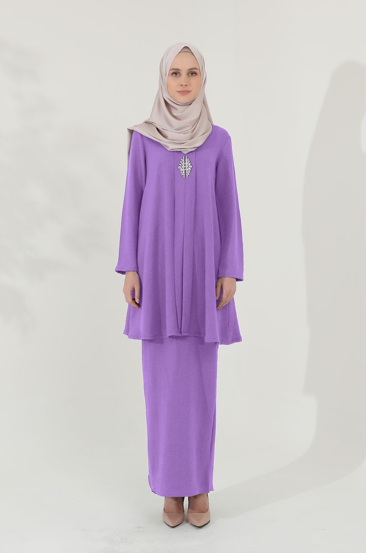 00 SRI KANDI IRONLESS KEBAYA WEB3.jpg