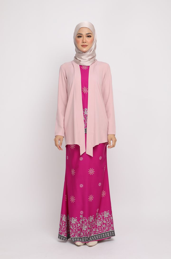 RATNA SARI WEB