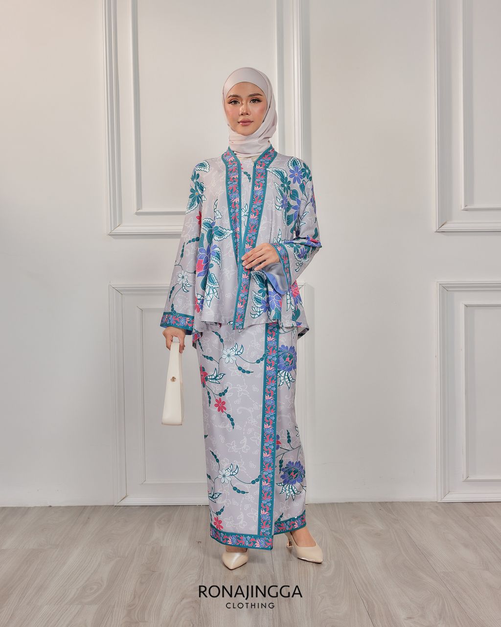 NYONYA MANIS rj 5741