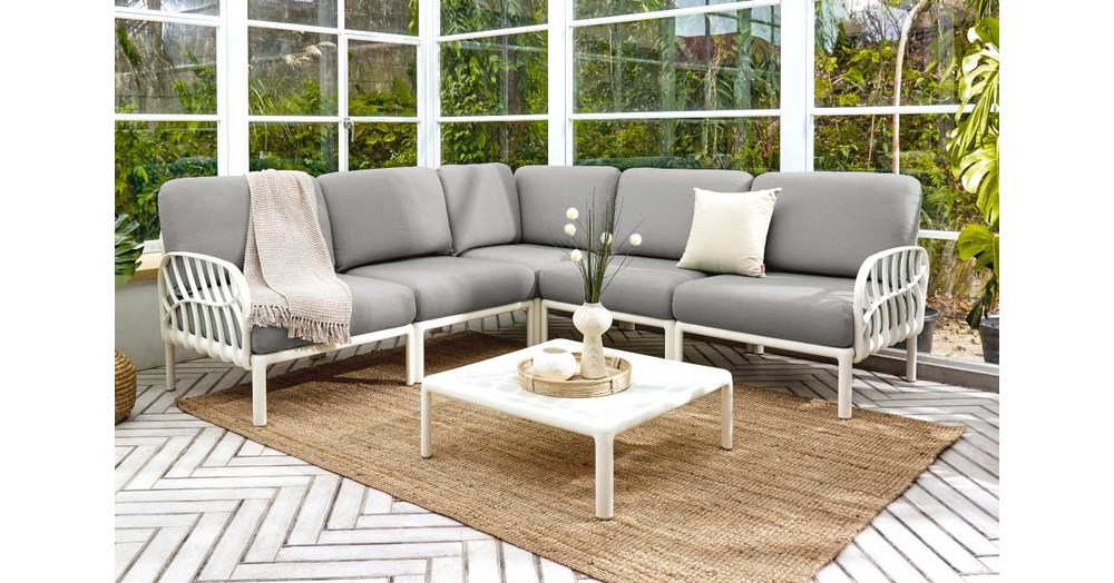 Lagoon_Furniture_America_Corp