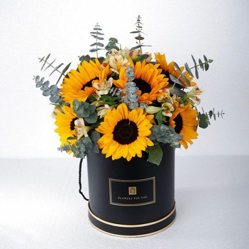 be_my_sunshine_-_sunflower_box_2_.jpg