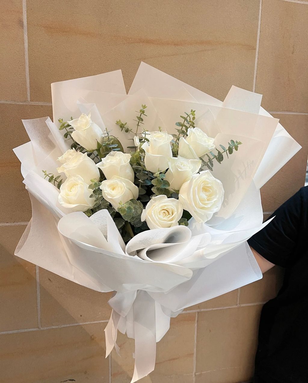 White Rose Bouquet – Jane's Florist