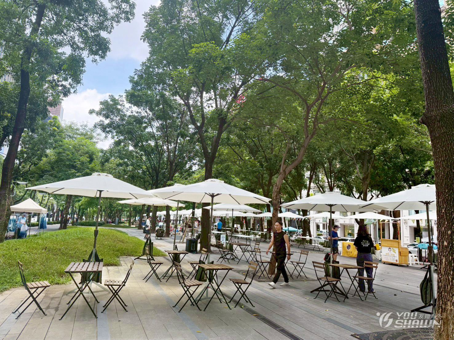 LINE_ALBUM_嗨刻市集-三角+46天幕進_250811_7