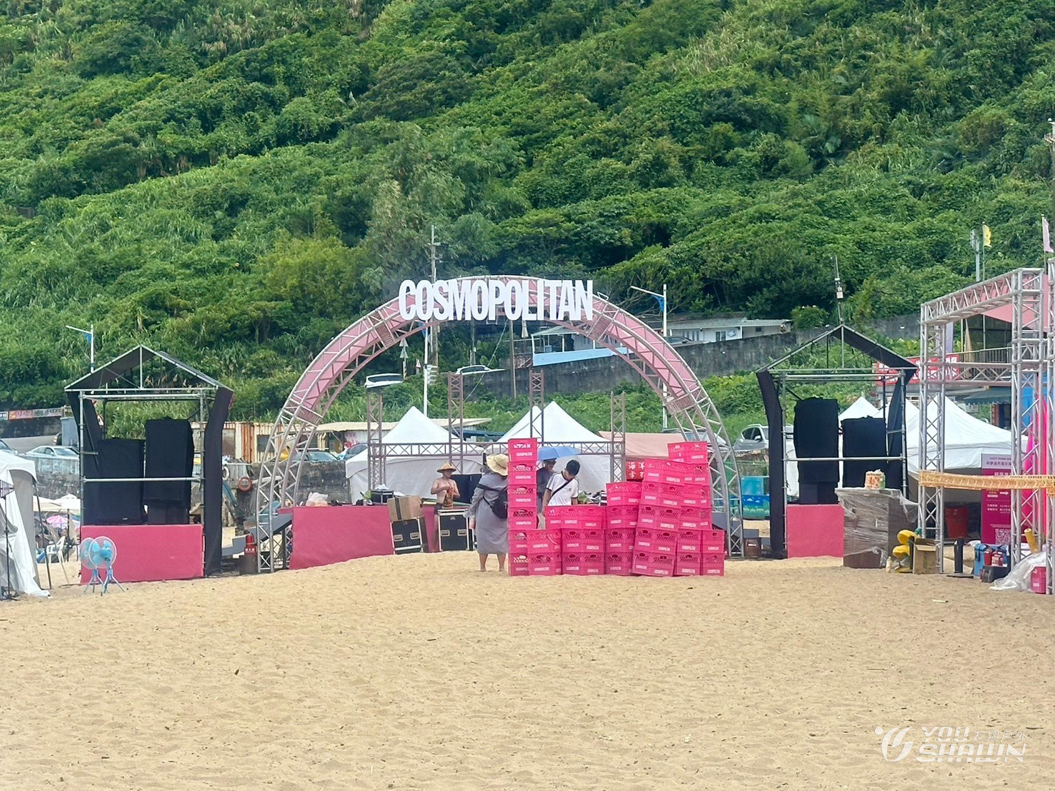 LINE_ALBUM_83柯夢波丹夏日海灘派對_240802_1