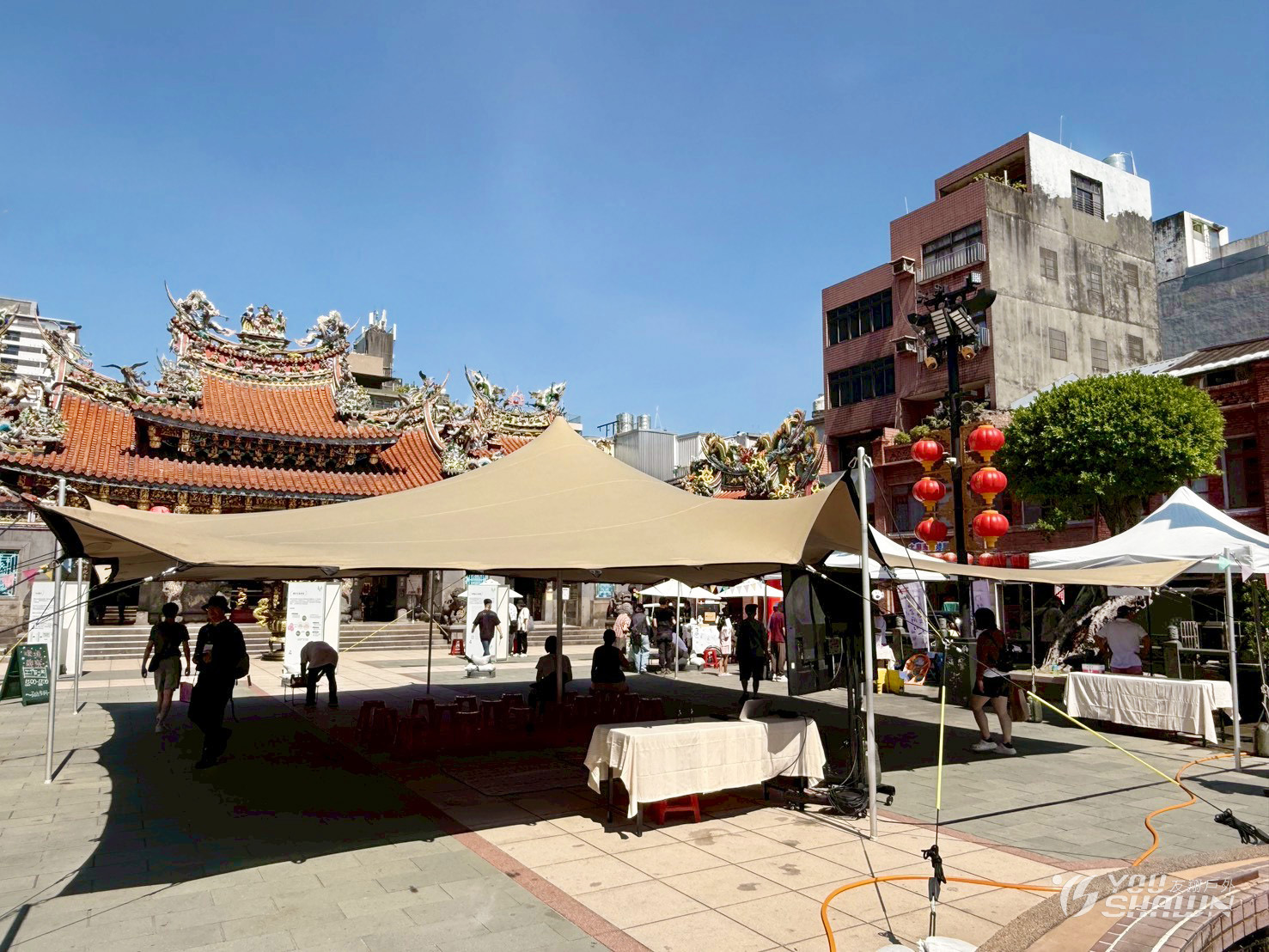 LINE_ALBUM_景福宮彈性天幕進（鐵板沙包）_251015_12