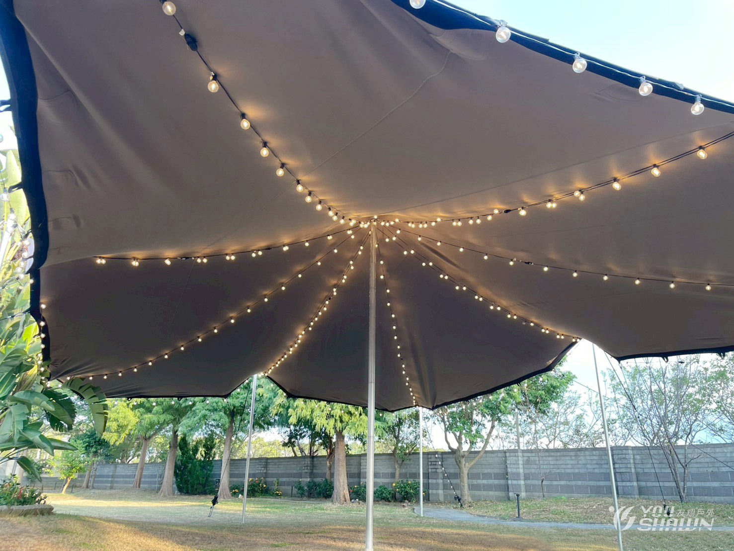 LINE_ALBUM_葉府-告別單身派對-10.57.5彈性天幕進_251015_1