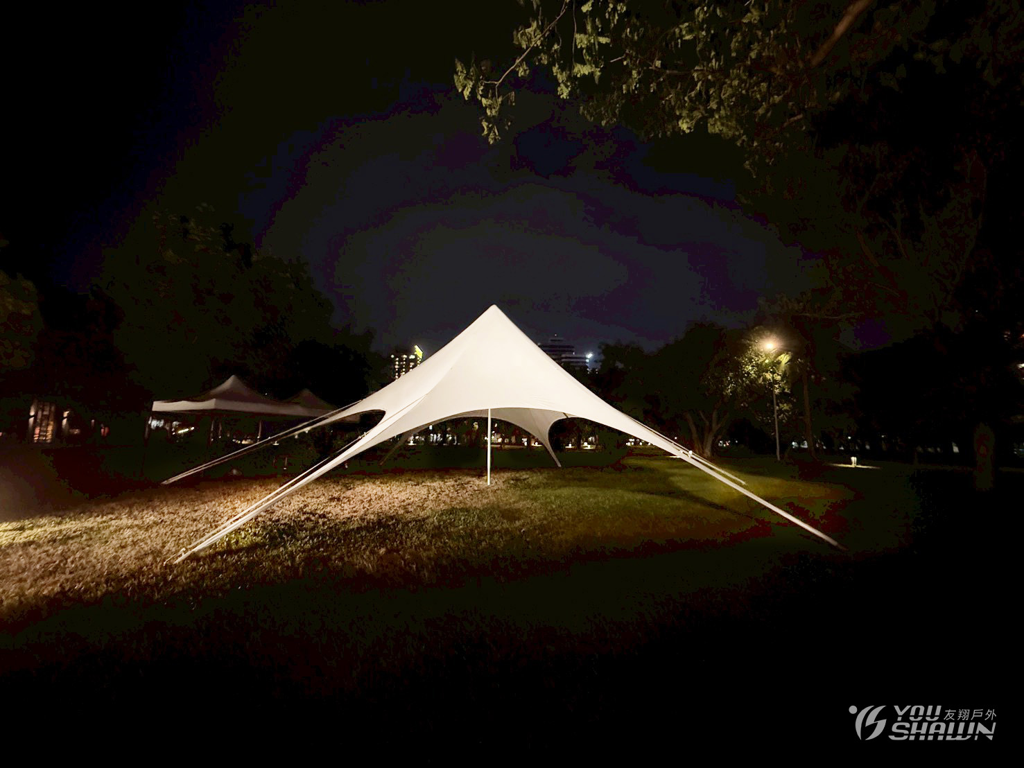 LINE_ALBUM_誠豐-高雄大義公園17天幕搭設_251027_2