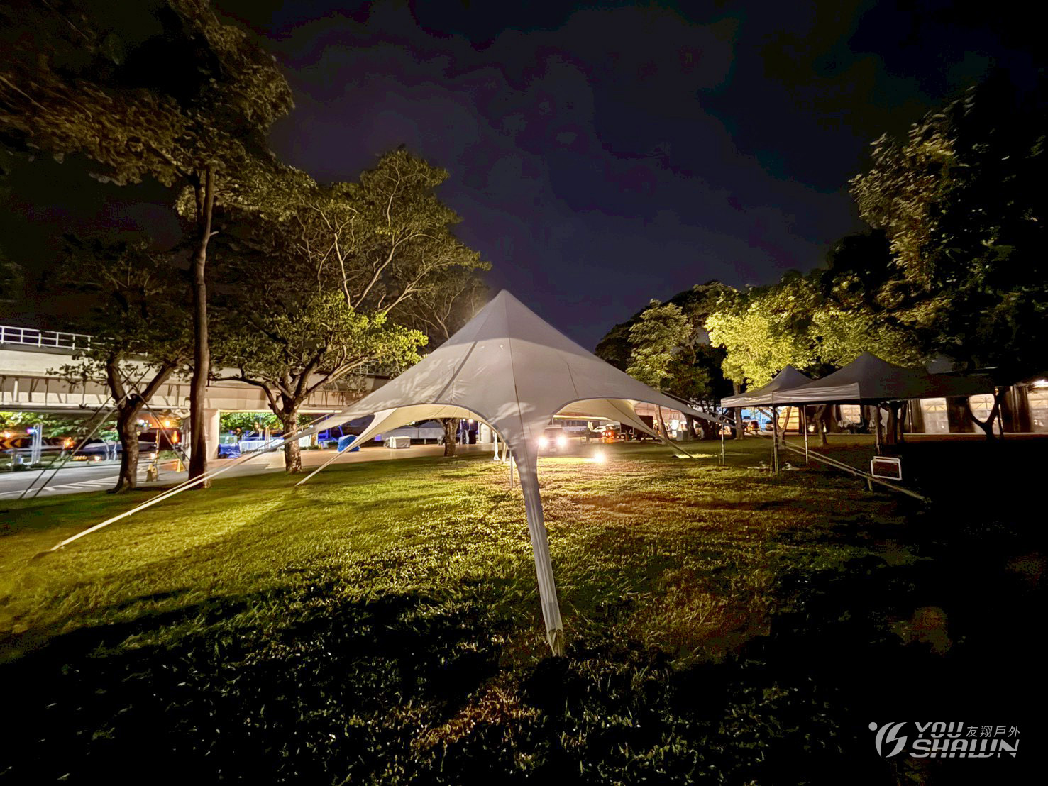 LINE_ALBUM_誠豐-高雄大義公園17天幕搭設_251027_1