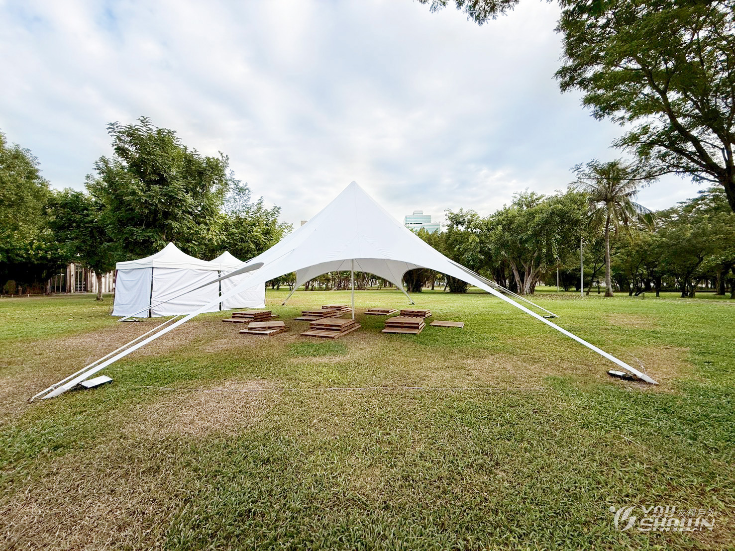 LINE_ALBUM_誠豐-高雄大義公園17天幕搭設_251027_7