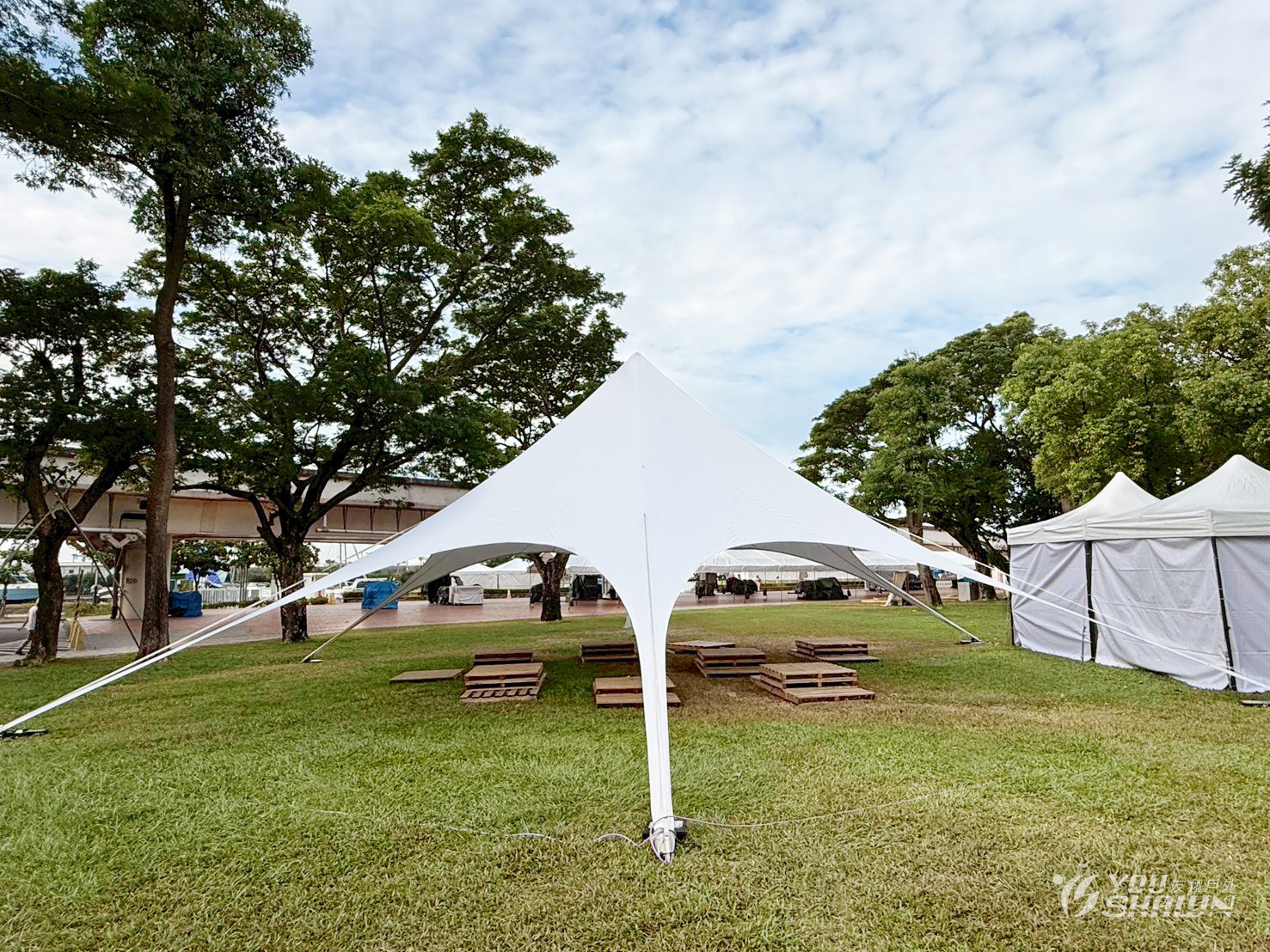 LINE_ALBUM_誠豐-高雄大義公園17天幕搭設_251027_5