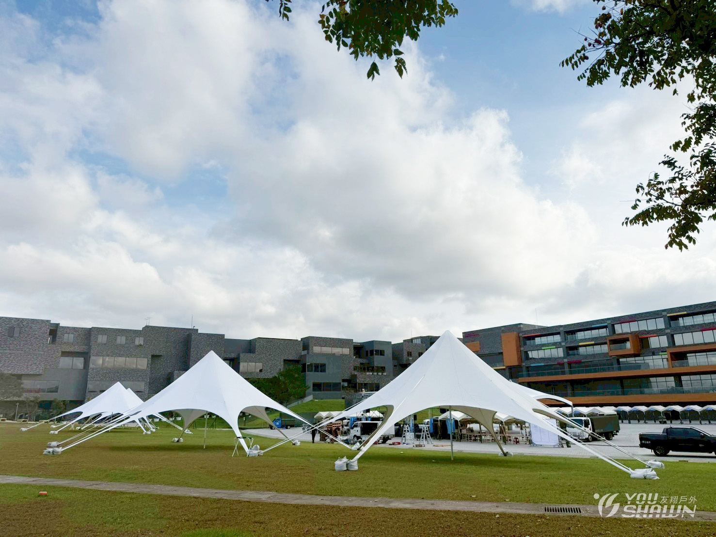 LINE_ALBUM_陽光劇場進17005背板、佈置。_251103_9