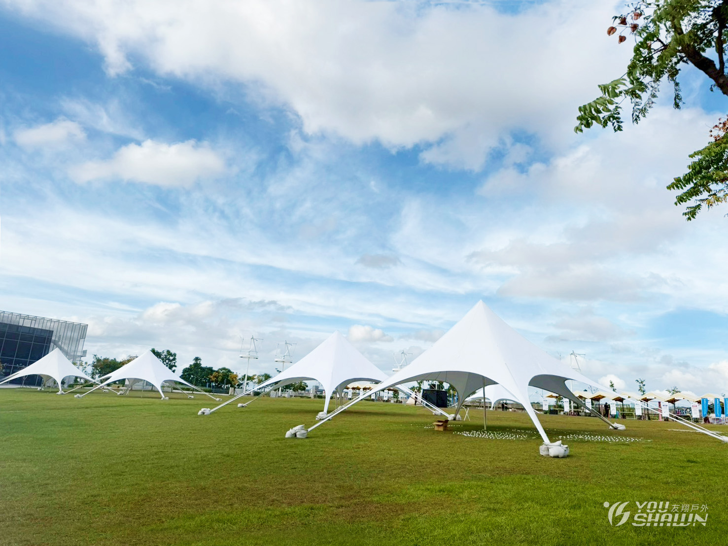 LINE_ALBUM_陽光劇場進17005背板、佈置。_251103_11