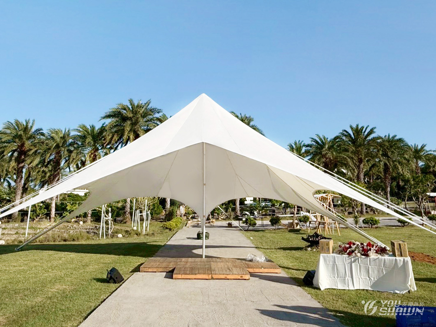 LINE_ALBUM_淳涵-墾丁婚宴活動_251117_19