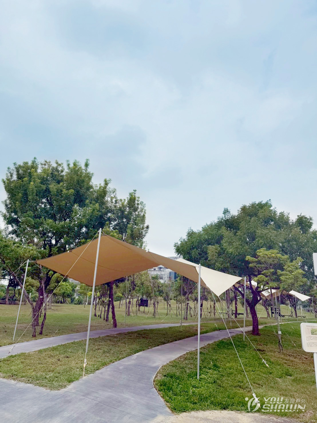 LINE_ALBUM_禾雲17002方形天幕進4✖️62-6✖️61打卡牆5_251103_17