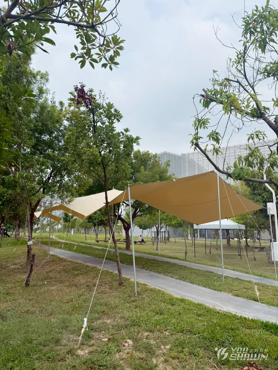 LINE_ALBUM_禾雲17002方形天幕進4✖️62-6✖️61打卡牆5_251103_18