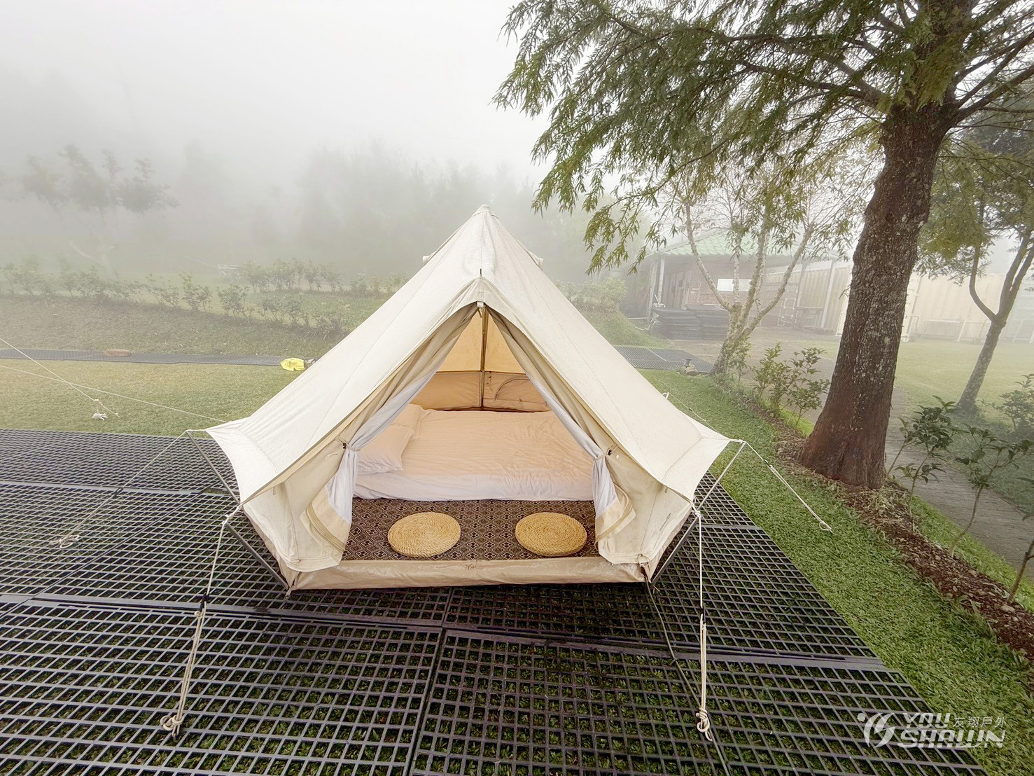 LINE_ALBUM_雲霧豪露3米鐘型帳2x4天幕_251215_5