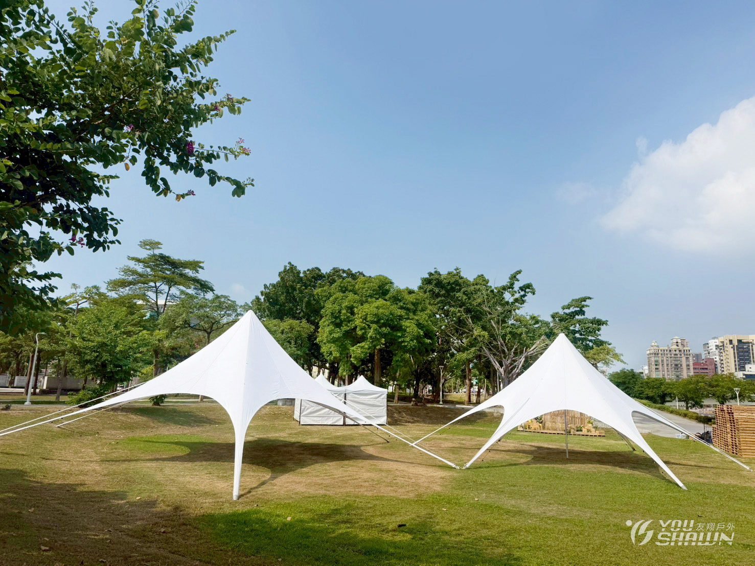 LINE_ALBUM_高雄17001-13001燈光.酒桶2小木箱20_251107_6