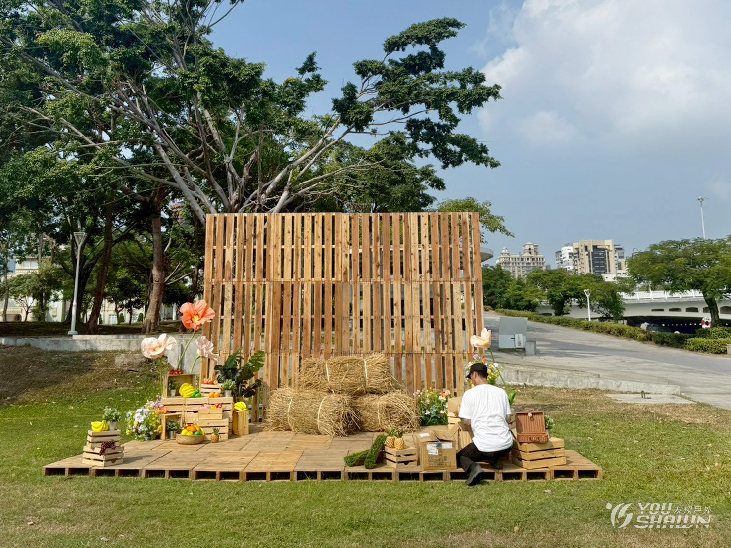 LINE_ALBUM_高雄17001-13001燈光.酒桶2小木箱20_251107_1