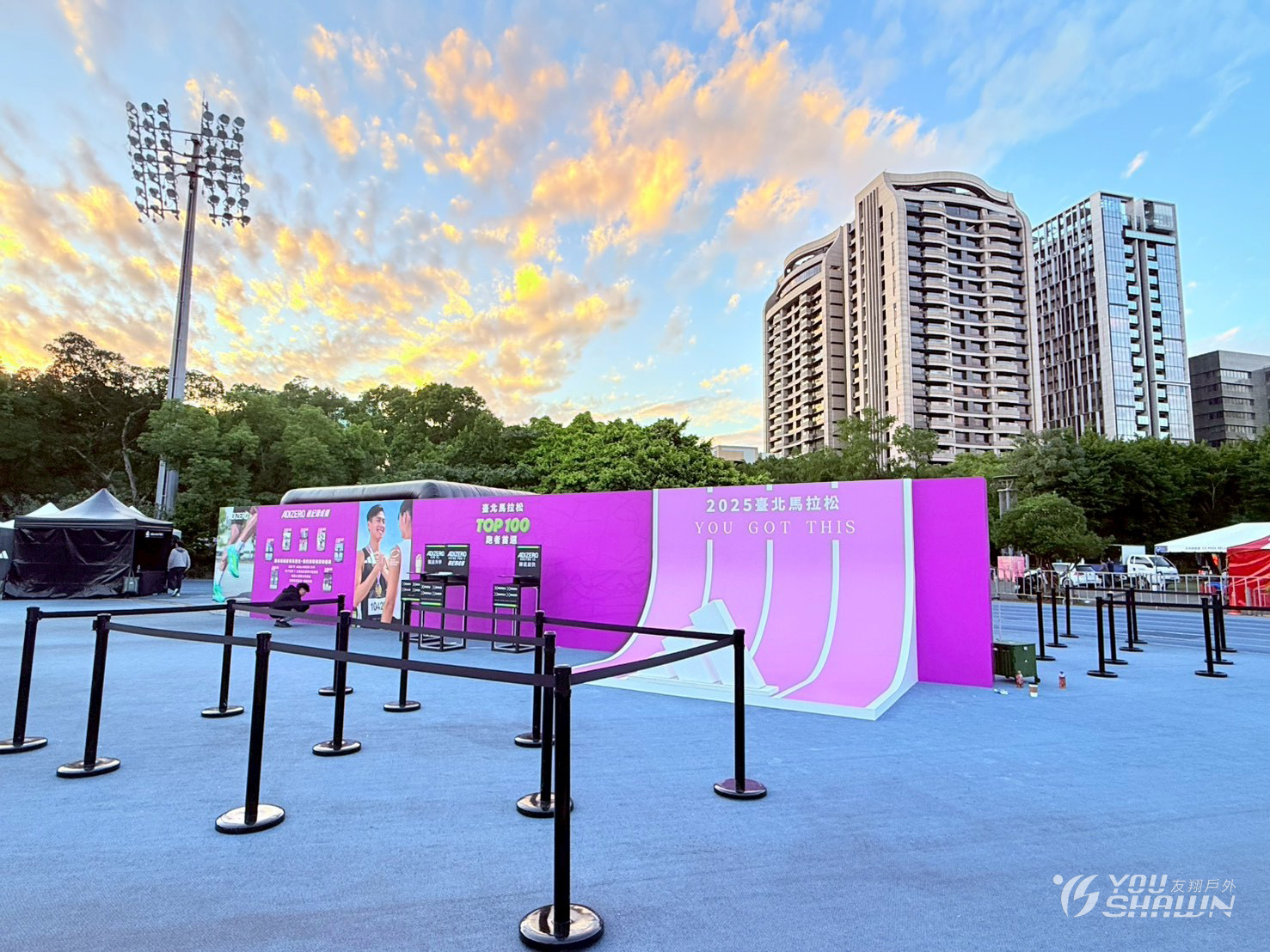 LINE_ALBUM_臺北田徑場17001邊布3鐵板、藤鞭座墊進_251226_3