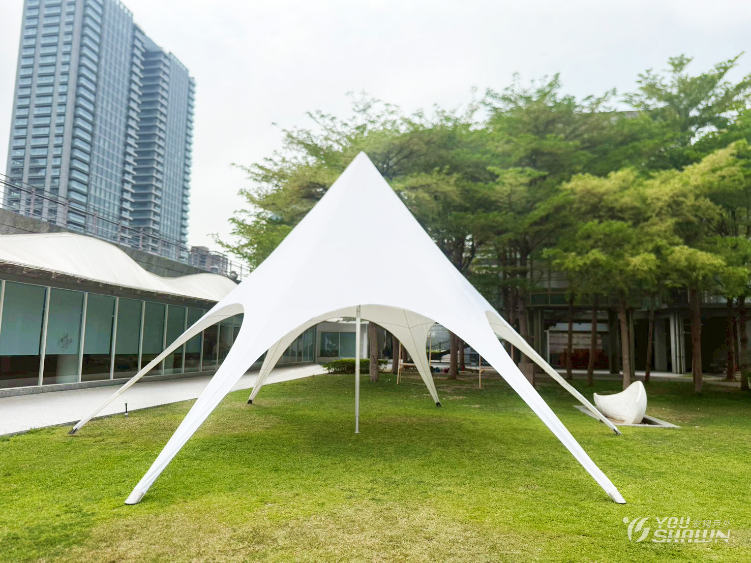 LINE_ALBUM_國立台灣美術館13001半連結、10001、33方型天幕進_260402_7