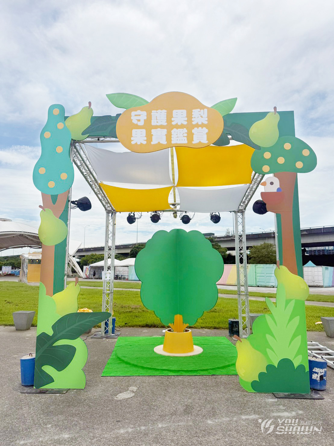 LINE_ALBUM_霓虹島進_260924_15