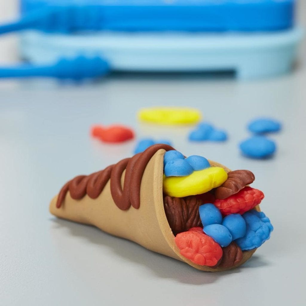 Play-Doh Kitchen Creations Breakfast Bakery.jpg