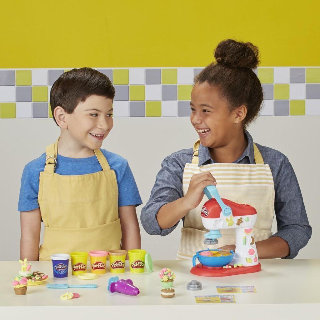 Play-Doh Kitchen Creations Spinning Treats Mixer 3.jpg