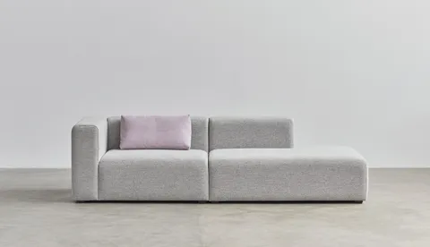 Mags 2,5 seater combination 2 left armrest Hallingdal 130_Mags 10 Cushion Remix 682.jpg