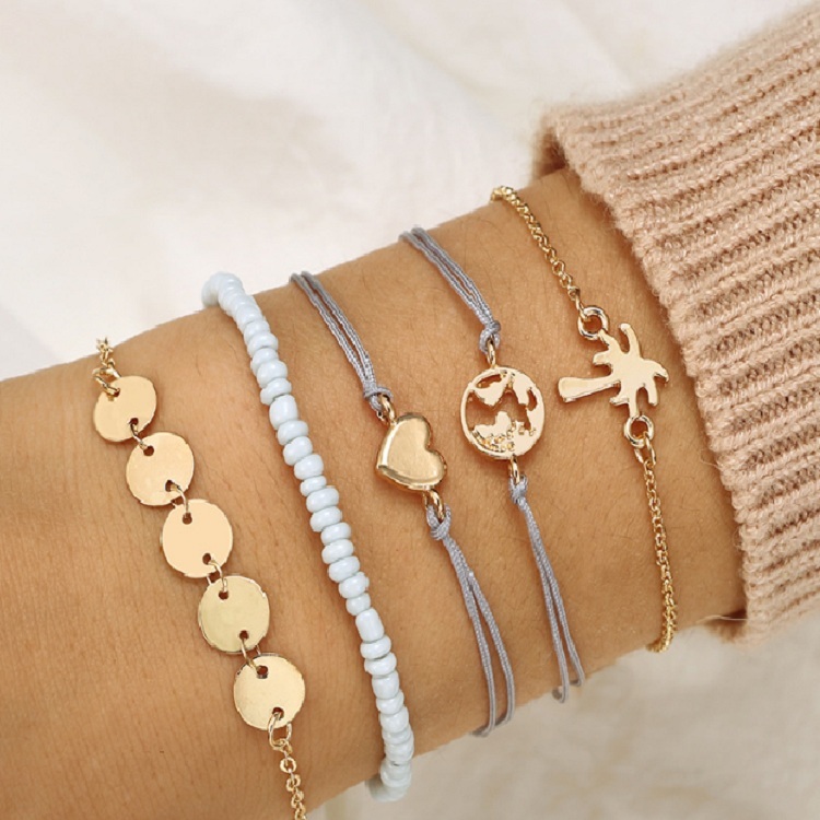 bracelet1.jpg
