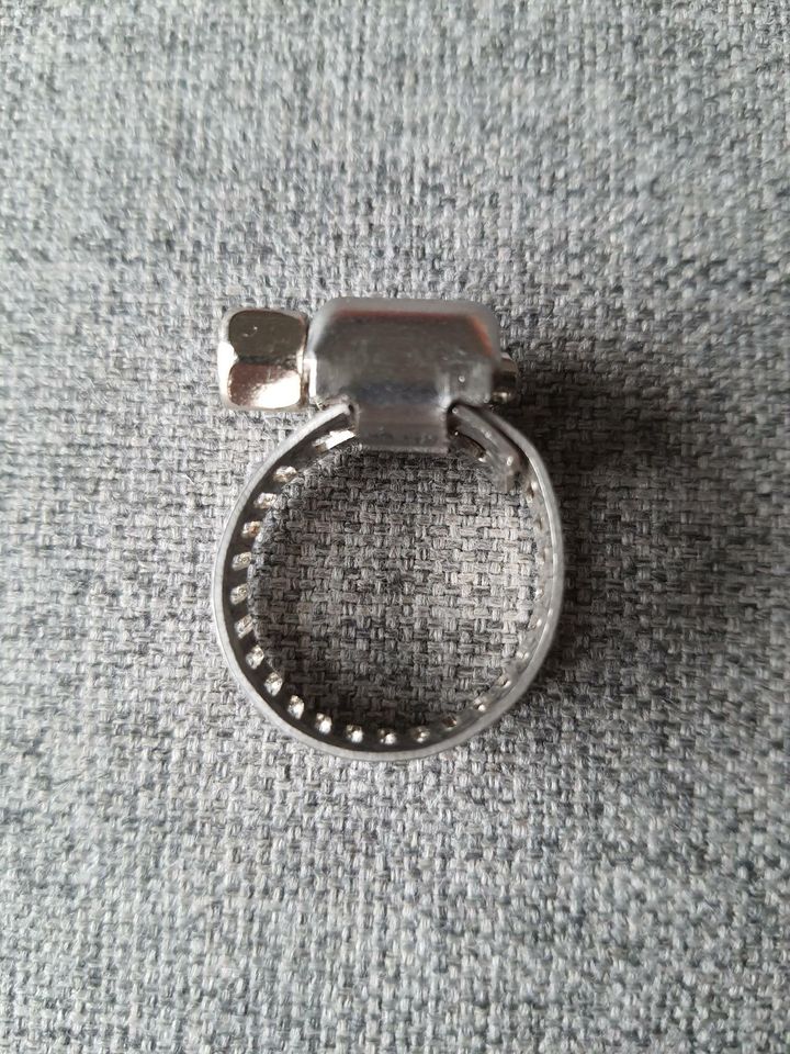 hose clip.jpg