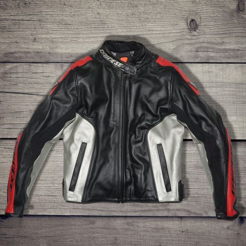 48 - DAINESE HAKKU.jpg