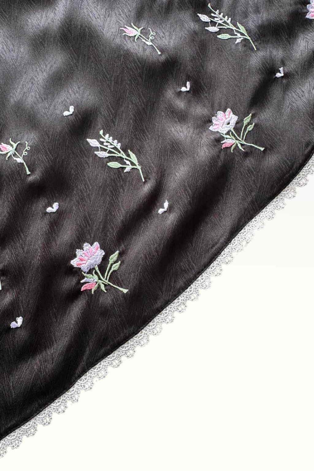 03_Telekung by SEJADAH.CO Silky Sulam 01 Black
