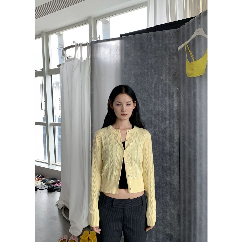 tw-11134207-820le-mlol5hi3bm6de5