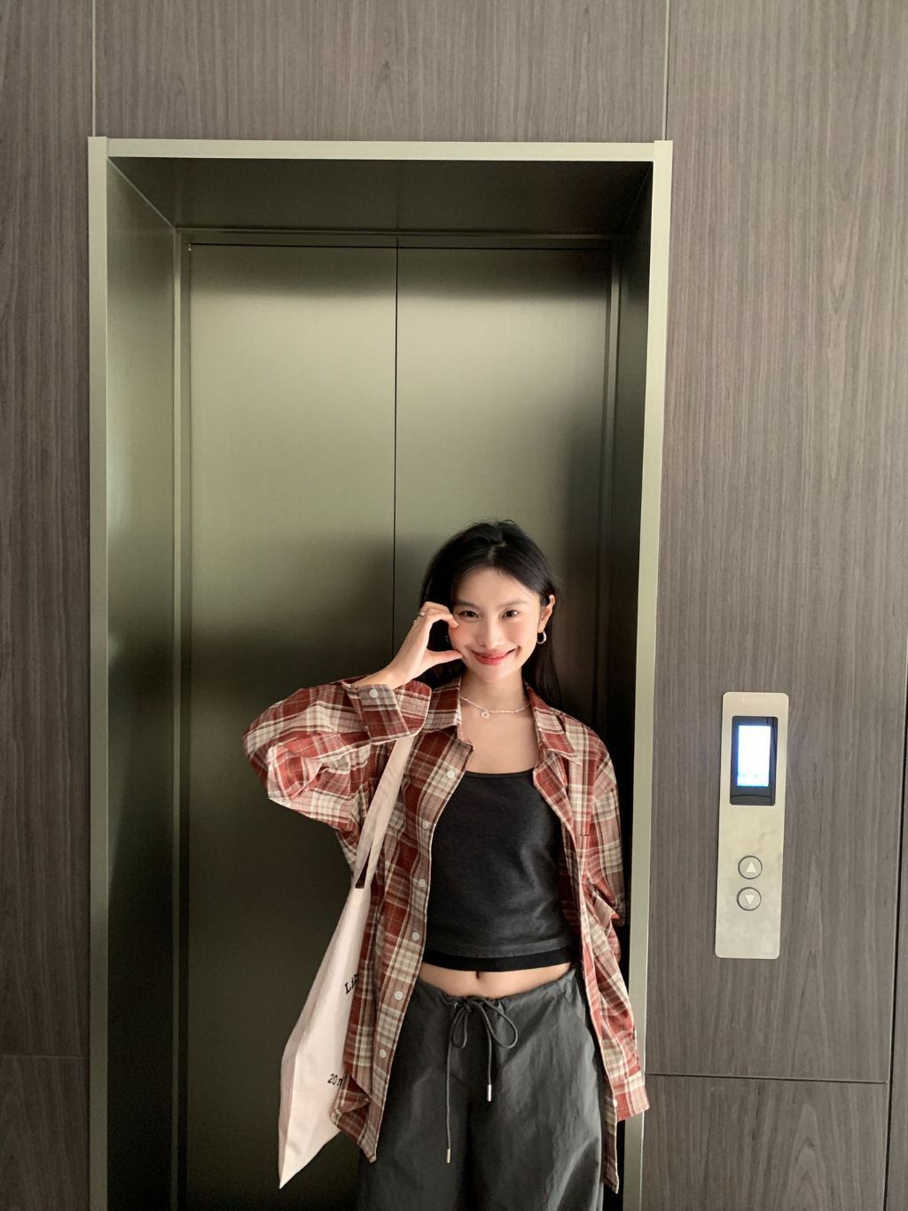 tw-11134207-7r98z-ls6ucfoyd2oia8