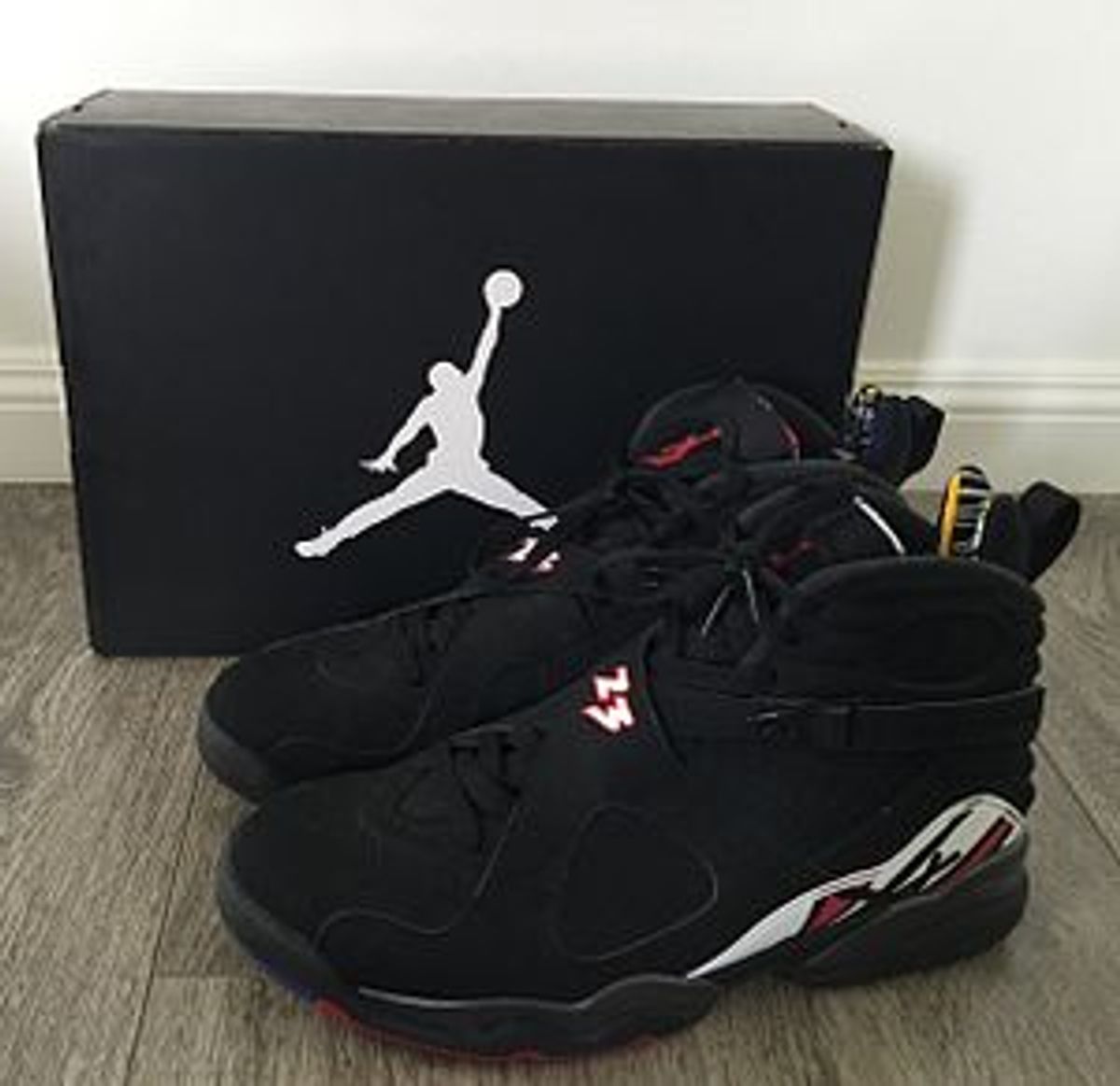 AJ VIII