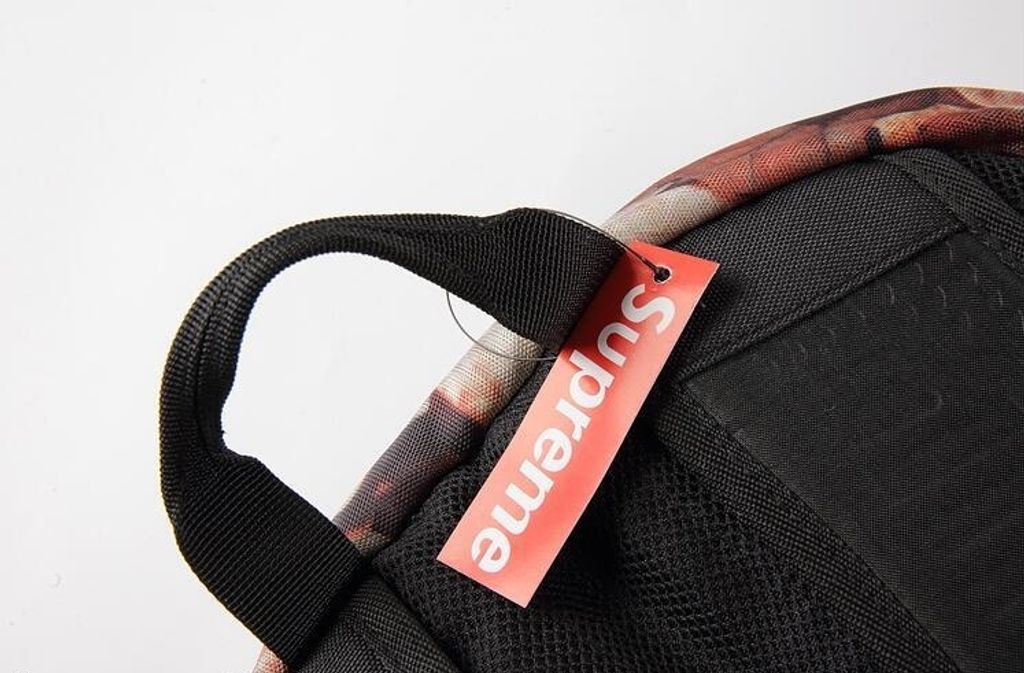 SUP TNF 16fw Pocono Backpack – Sally House of Fashion | Buy Your ...
