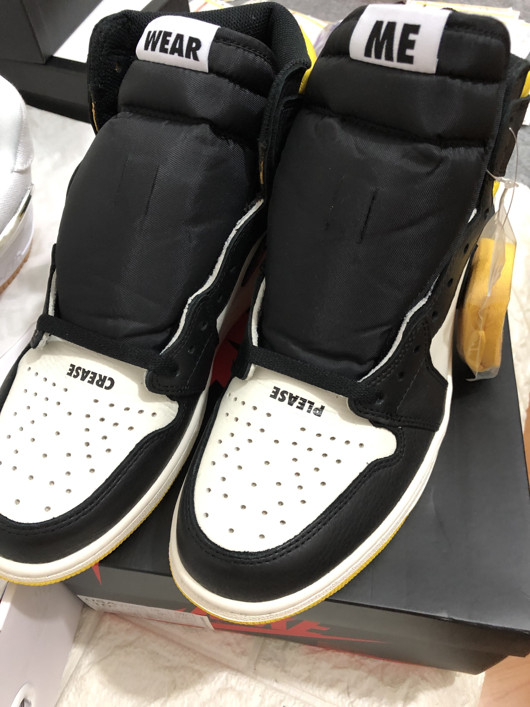 Resale Varsity Maize 861428-107 