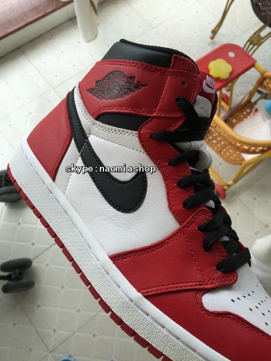Nike Air Jordan 1 Retro Chicago 555088-101 USD160 6.jpg