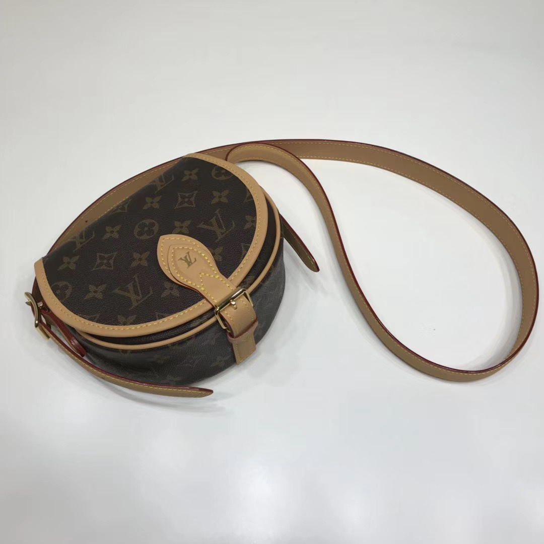 pink lv twist