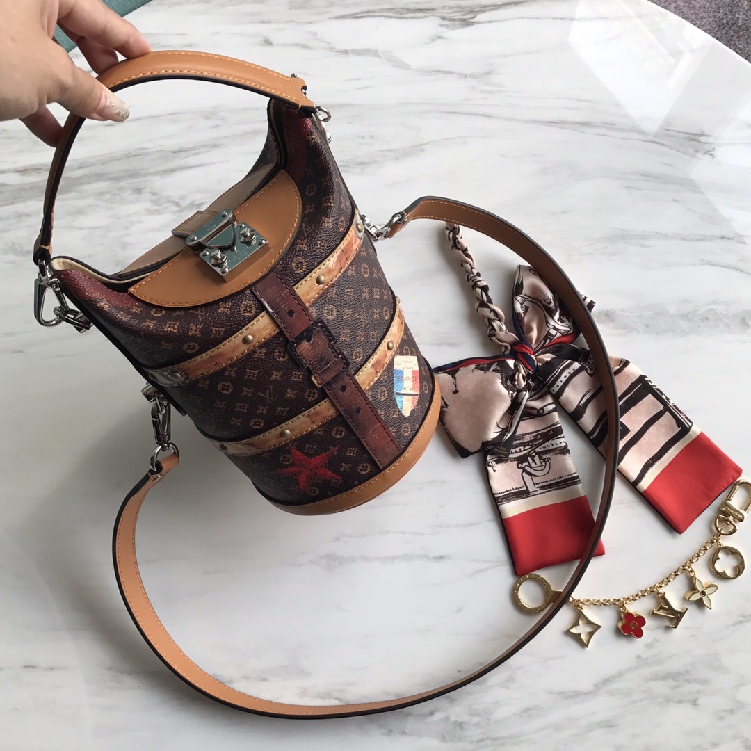 Louis Vuitton Duffle Trunk Handbag – Sally House of ...