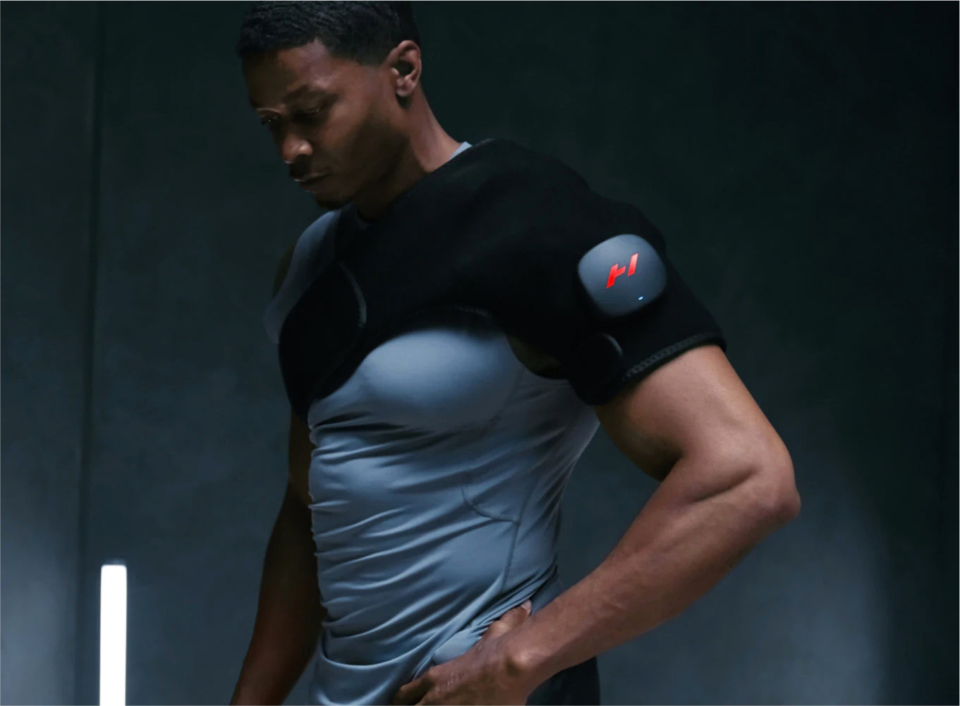HYP_016_Shopify_Website_Venom_2_Shoulder-05