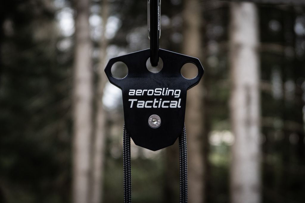 aeroSling Tactical - Pulley Closeup Woods