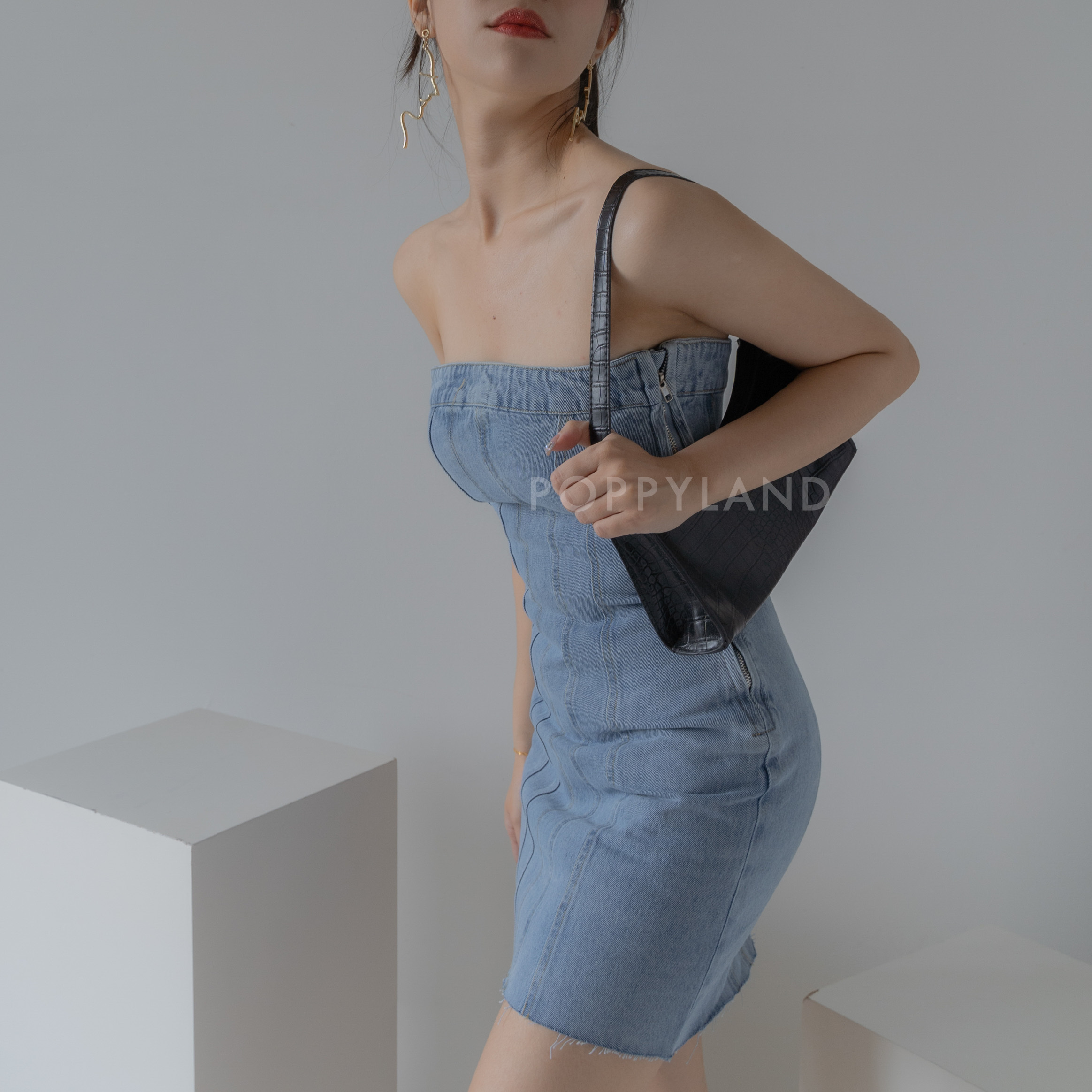 B7960321-8F57-4C55-A92A-94FC05BB743E
