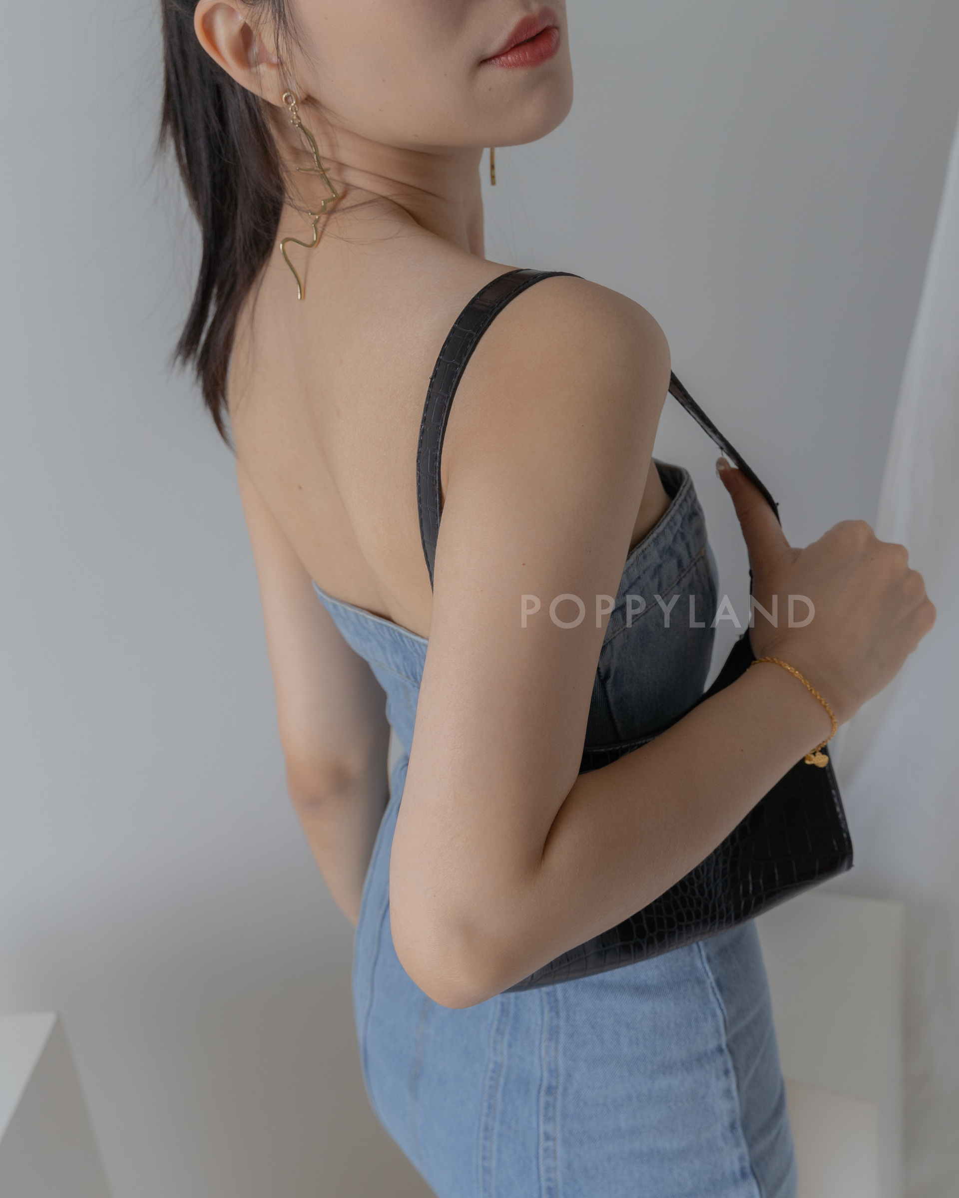 0C51C119-2E96-4EF0-88FD-3CC3EEA0B7D4