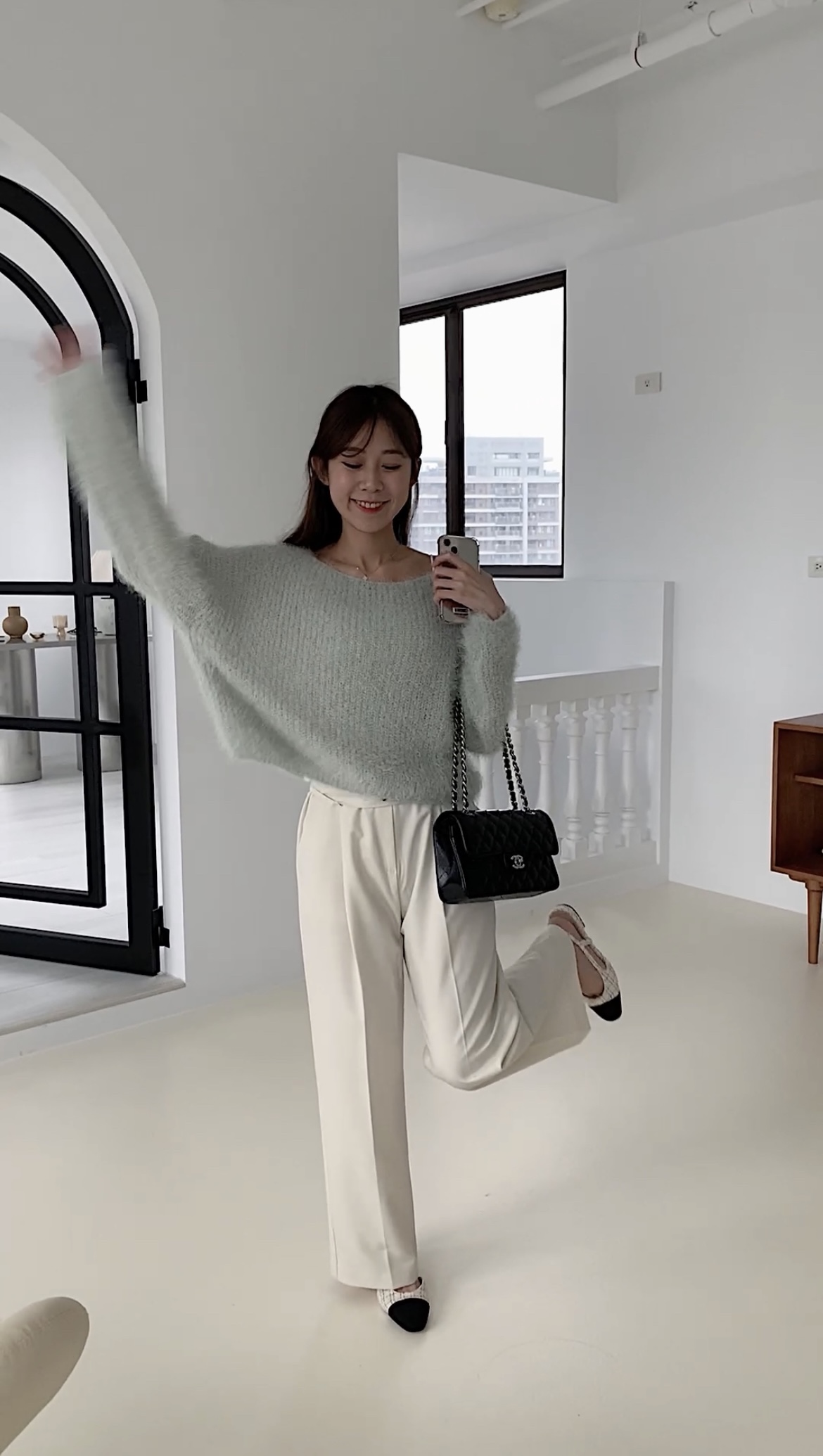 E223B88E-444F-45DB-89A0-64A44B5CF3A9